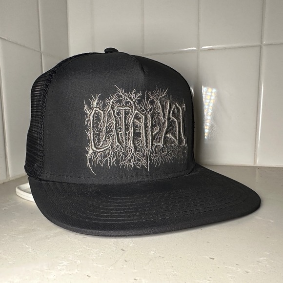 Spikey Snapback